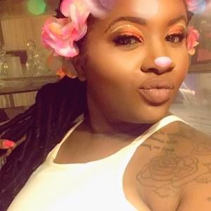 Meet your Posher, Crystal